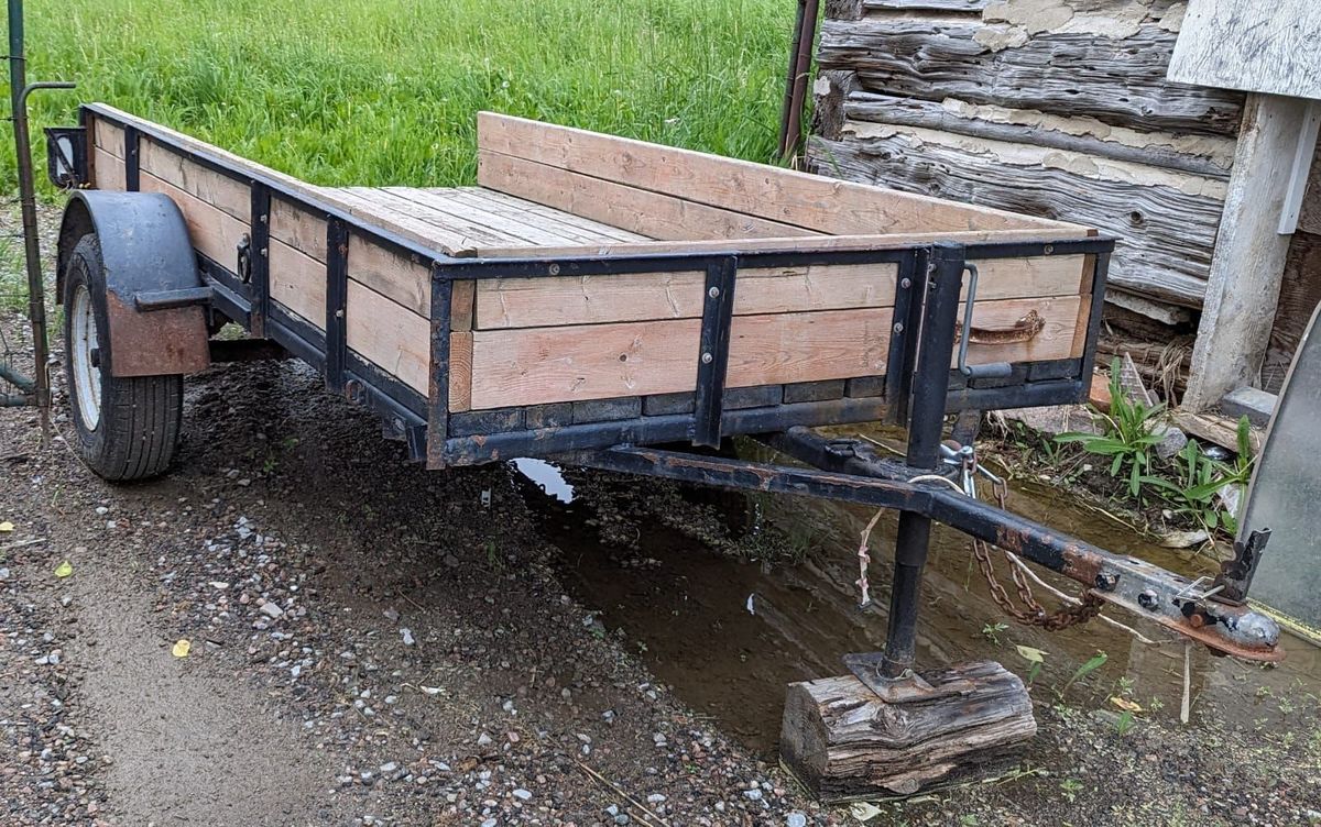 Utility Trailer - Bumper Hitch - Pembroke